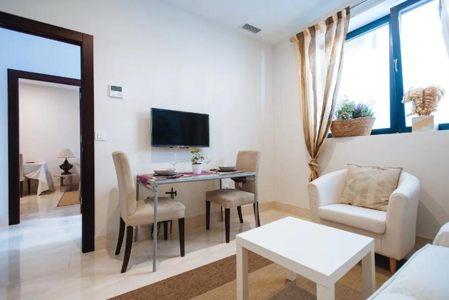 Acogedor Apartamento José Laguillo. Sevilla Exterior foto